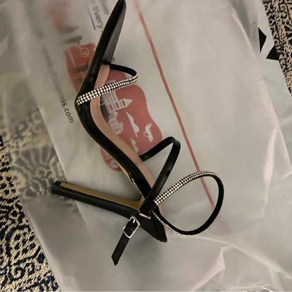 Meet your Posher, Deb - Picture 7 of 11